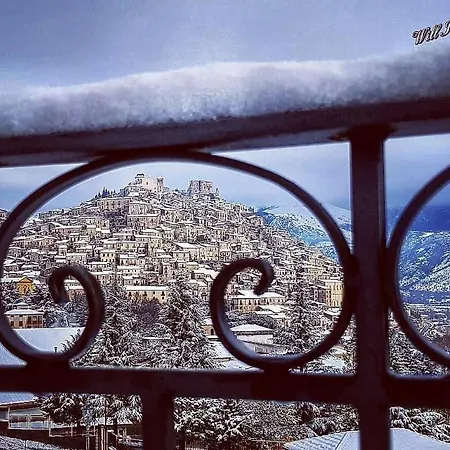 Al Castello Maison d'hôtes 3*